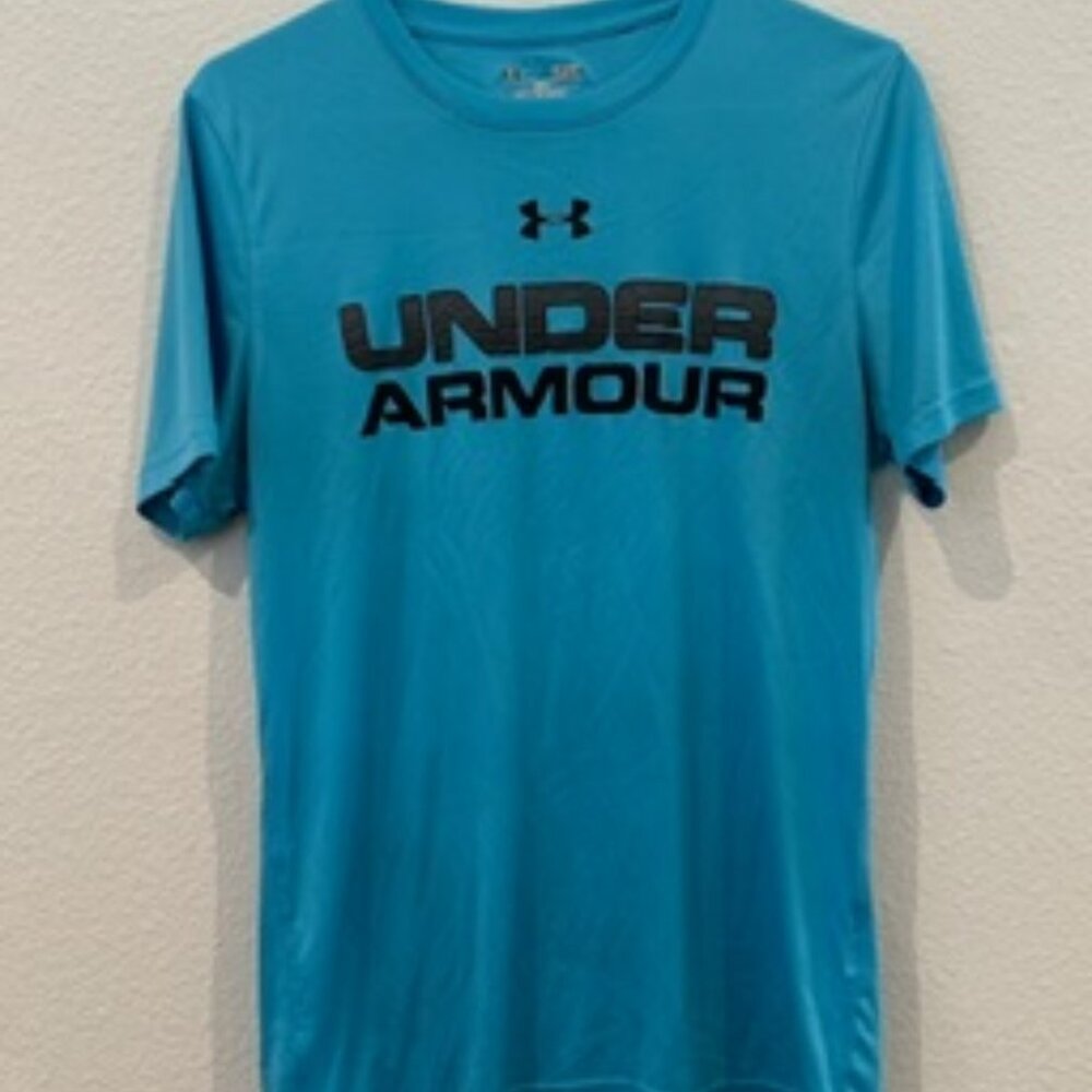 Under Armour HeatGear Loose-Fit Shirt (Small)